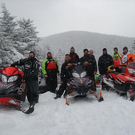 Lake Parlin Lodge & Cabins West Forks Екстериор снимка