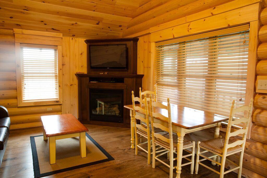 Lake Parlin Lodge & Cabins West Forks Екстериор снимка