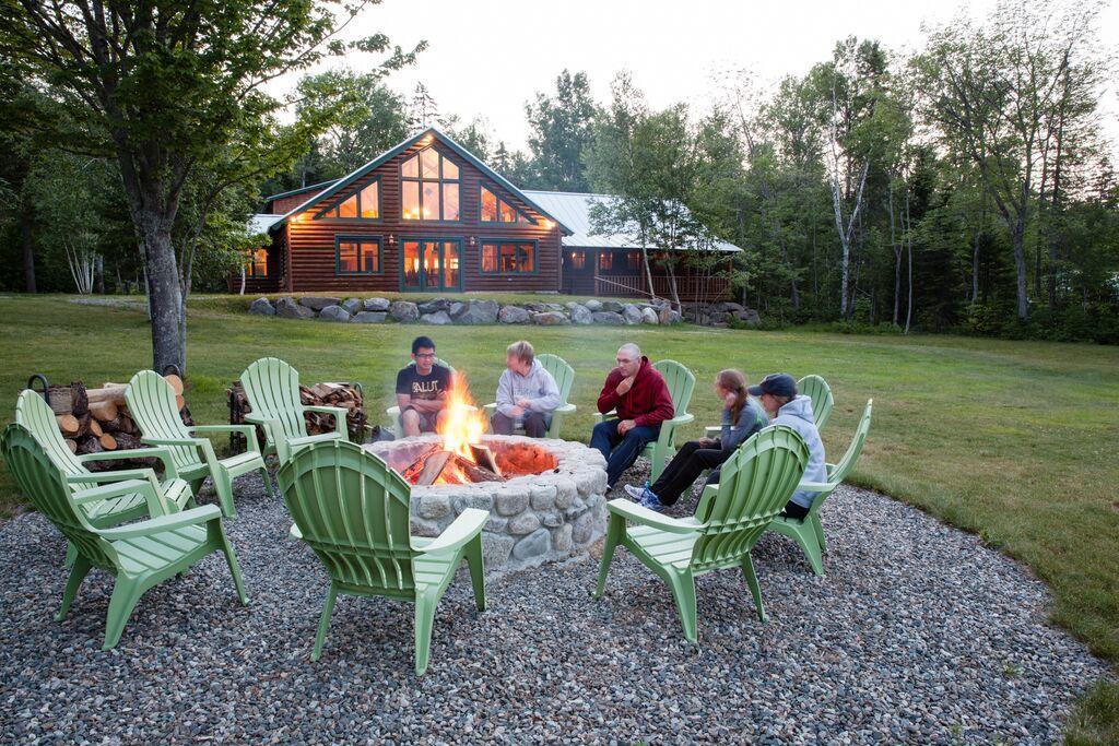 Lake Parlin Lodge & Cabins West Forks Екстериор снимка